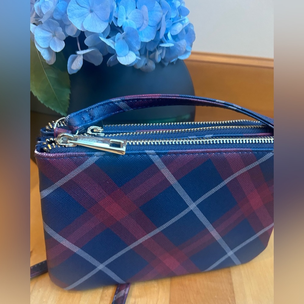 Crossbody 3 zipped pocket plaid travel bag/purse